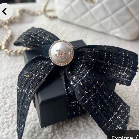 Chanel charm (2) - Picture 5 of 14